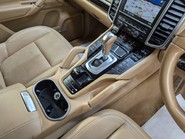 Porsche Cayenne D V6 TIPTRONIC 80