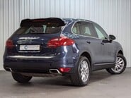 Porsche Cayenne D V6 TIPTRONIC 2