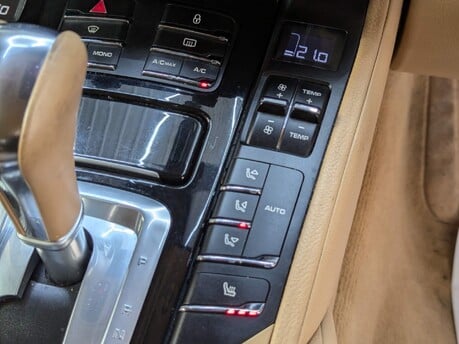 Porsche Cayenne D V6 TIPTRONIC 82