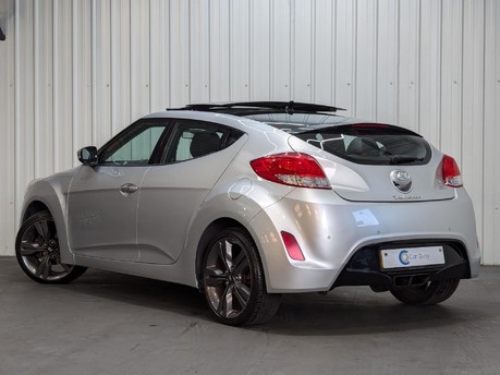 Hyundai Veloster GDI SPORT 9