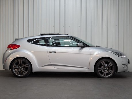 Hyundai Veloster GDI SPORT 12