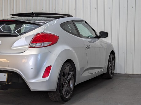 Hyundai Veloster GDI SPORT 36