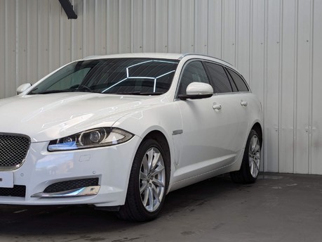 Jaguar XF D V6 PREMIUM LUXURY SPORTBRAKE 18