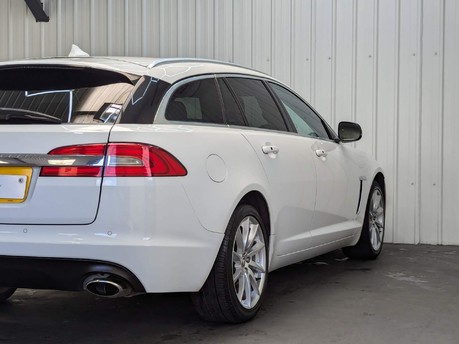 Jaguar XF D V6 PREMIUM LUXURY SPORTBRAKE 36