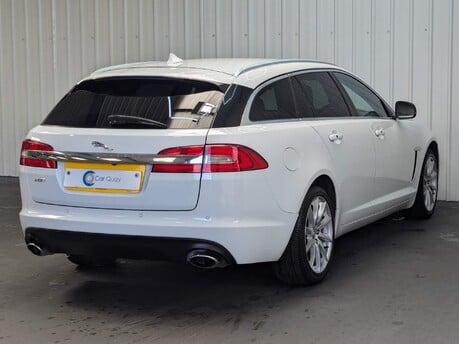 Jaguar XF D V6 PREMIUM LUXURY SPORTBRAKE 40