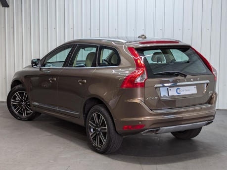 Volvo XC60 D5 SE LUX NAV AWD 10