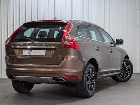 Volvo XC60 D5 SE LUX NAV AWD 2