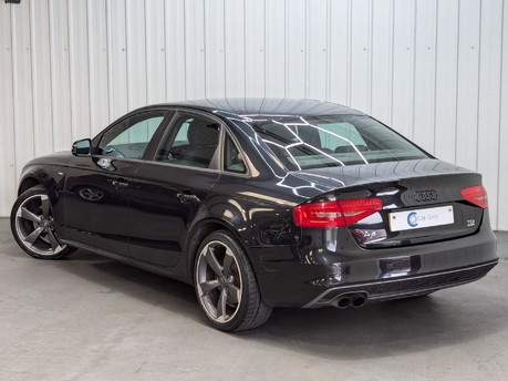 Audi A4 TDI QUATTRO BLACK EDITION 10