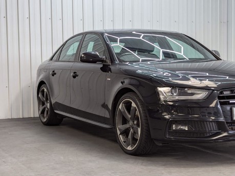 Audi A4 TDI QUATTRO BLACK EDITION 16