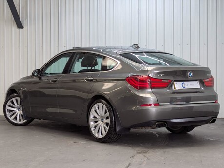 BMW 5 Series 550I LUXURY GRAN TURISMO 9