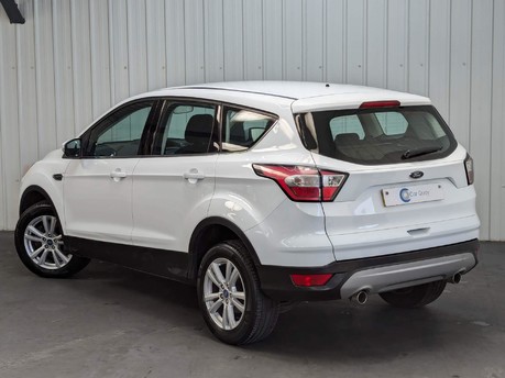 Ford Kuga ZETEC TDCI 12