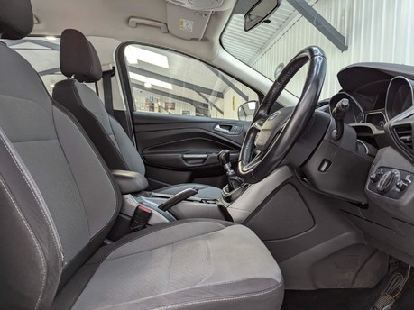 Ford Kuga ZETEC TDCI 49