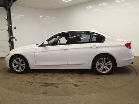 BMW 3 Series 2.0 320d Sport Auto Euro 5 (s/s) 4dr 7