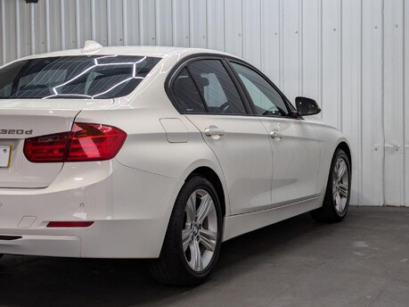 BMW 3 Series 2.0 320d Sport Auto Euro 5 (s/s) 4dr 38