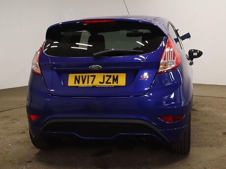 Ford Fiesta ST-3 6