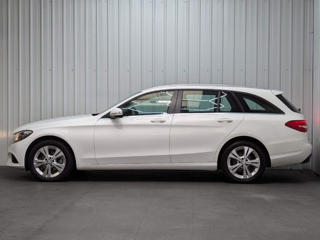 Mercedes-Benz C Class C220 BLUETEC SE EXECUTIVE 13