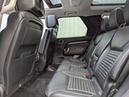 Land Rover Discovery SDV6 HSE LUXURY 63