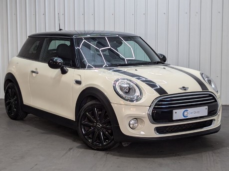 Mini Hatch COOPER