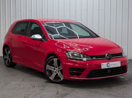 Volkswagen Golf R 1