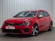 Volkswagen Golf R 8