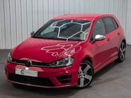 Volkswagen Golf R 9