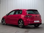 Volkswagen Golf R 11