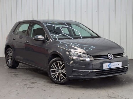 Volkswagen Golf SE NAVIGATION TDI BLUEMOTION TECHNOLOGY