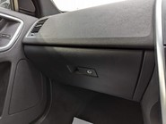 Volvo XC60 D4 R-DESIGN NAV 89