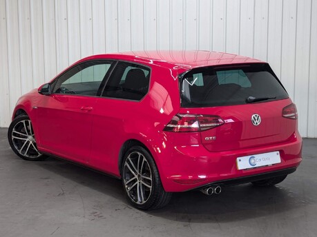 Volkswagen Golf GTD 10