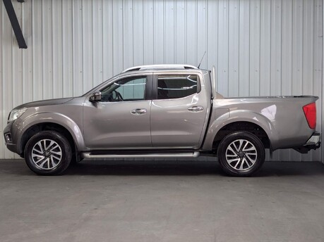 Nissan Navara DCI TEKNA 4X4 SHR DCB 14