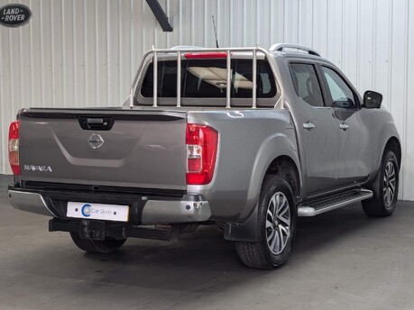 Nissan Navara DCI TEKNA 4X4 SHR DCB 40