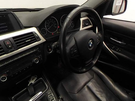 BMW 3 Series 320D EFFICIENTDYNAMICS BUSINESS 9