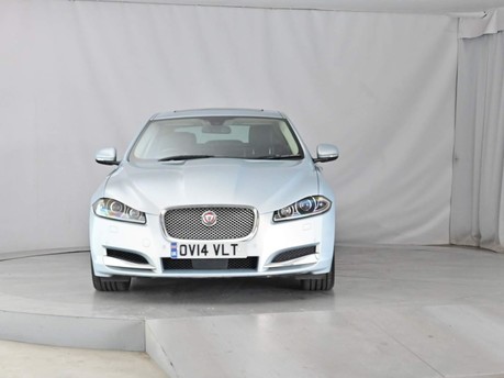 Jaguar XF D V6 PORTFOLIO 2