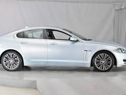 Jaguar XF D V6 PORTFOLIO 4