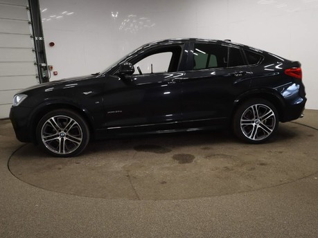 BMW X4 XDRIVE30D M SPORT 8