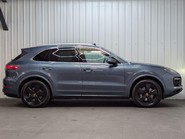 Porsche Cayenne V6 11