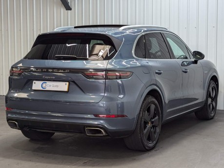 Porsche Cayenne V6 38