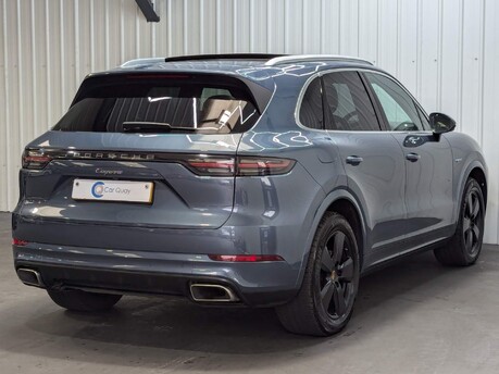 Porsche Cayenne V6 40