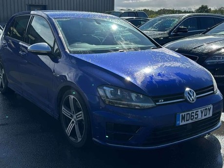 Volkswagen Golf R 2