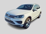 Volkswagen Touareg V6 R-LINE PLUS TDI BLUEMOTION TECHNOLOGY 2