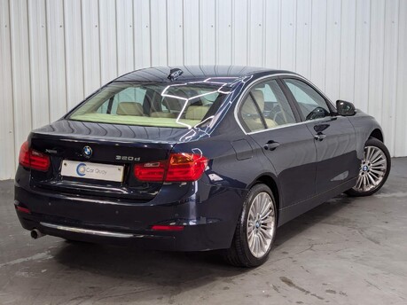 BMW 3 Series 320D XDRIVE LUXURY 8