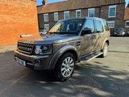 Land Rover Discovery SDV6 SE 2