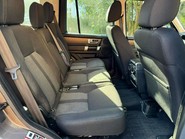 Land Rover Discovery SDV6 SE 9