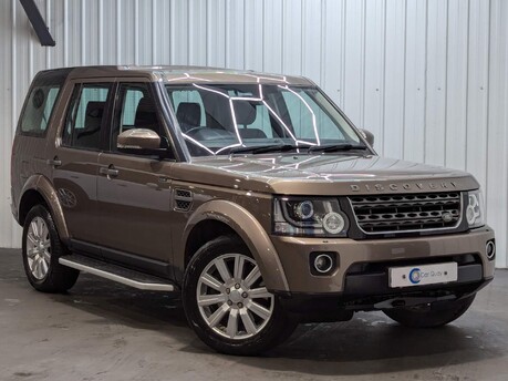 Land Rover Discovery SDV6 SE