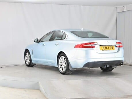 Jaguar XF D PREMIUM LUXURY 7