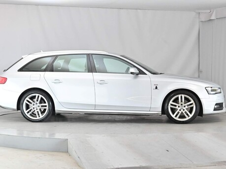 Audi A4 AVANT TDI S LINE START/STOP 4