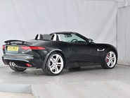 Jaguar F-Type V6 S 3