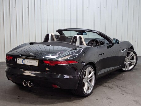 Jaguar F-Type V6 S 15