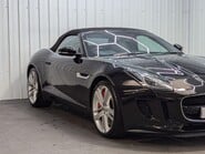 Jaguar F-Type V6 S 27