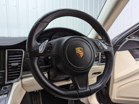 Porsche Panamera D V6 TIPTRONIC 75